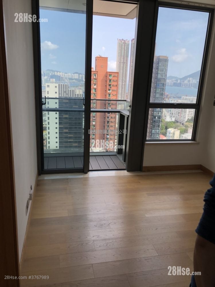 喜点 售盘 1 房 , 1 浴室 327 平方尺