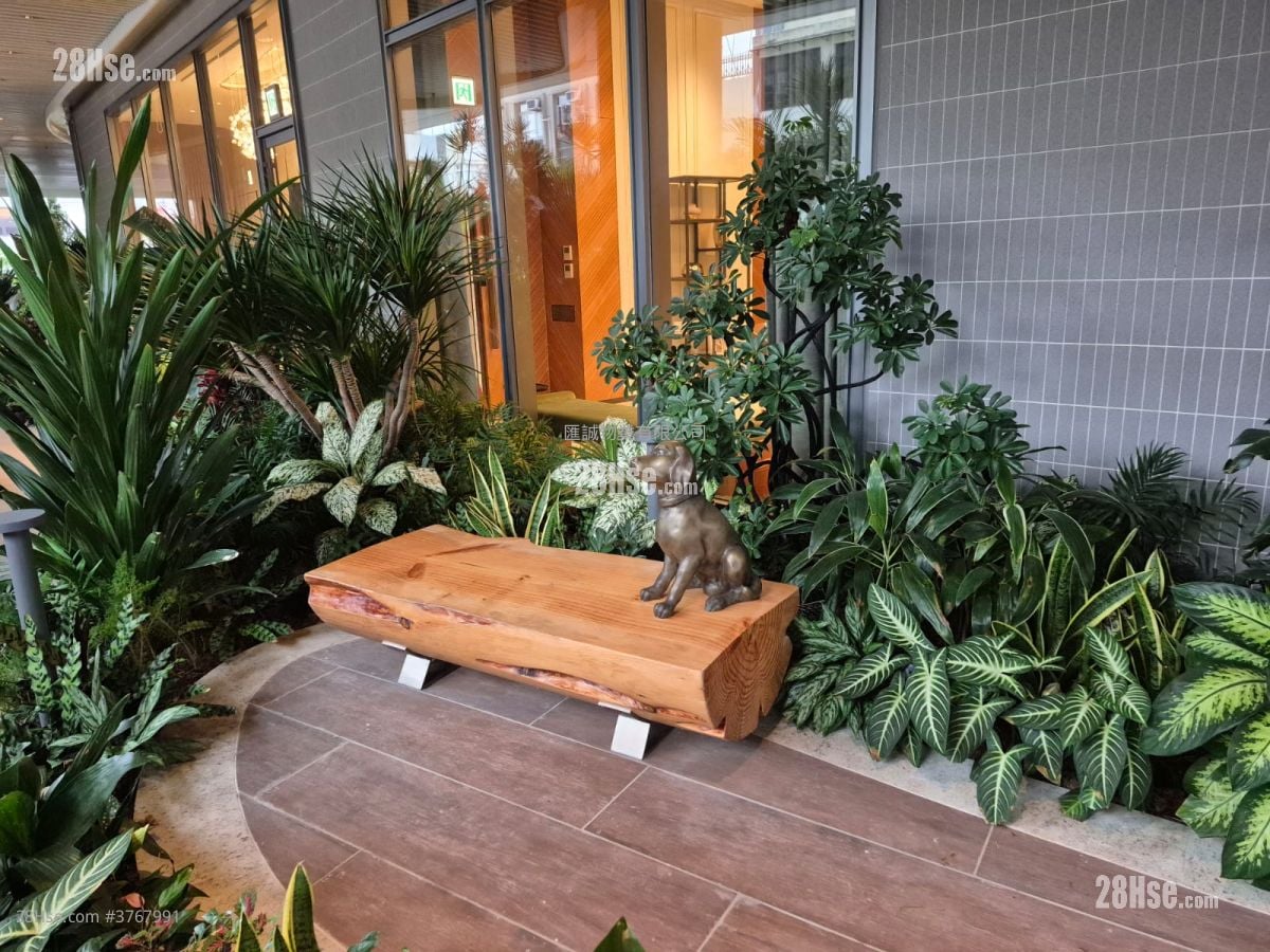 Eight Southpark Sell 1 Bedroom , 1 Bathroom 263 ft²