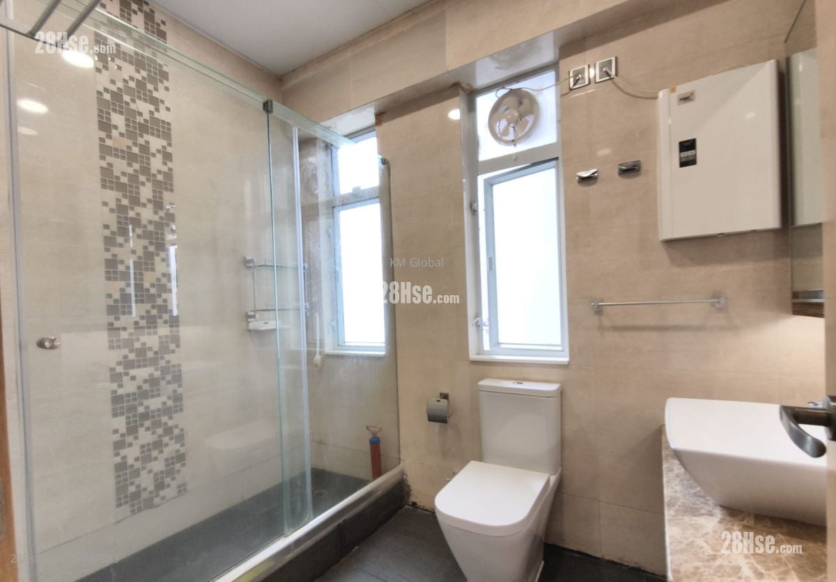 嘉景楼 售盘 3 房 , 1 浴室 664 平方尺