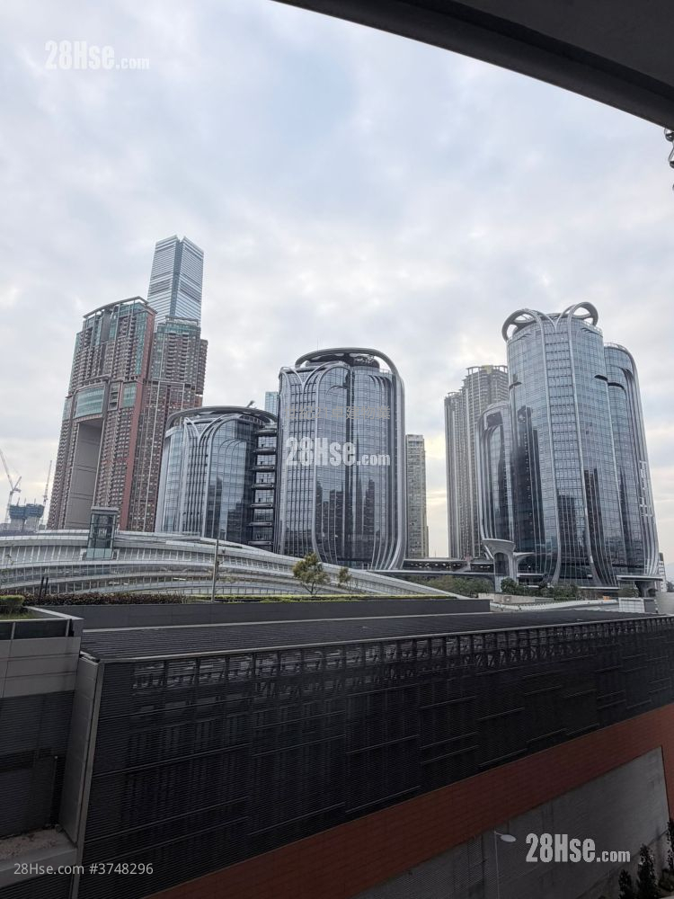 The Austin 租盤 3 房 , 2 浴室 901 平方呎