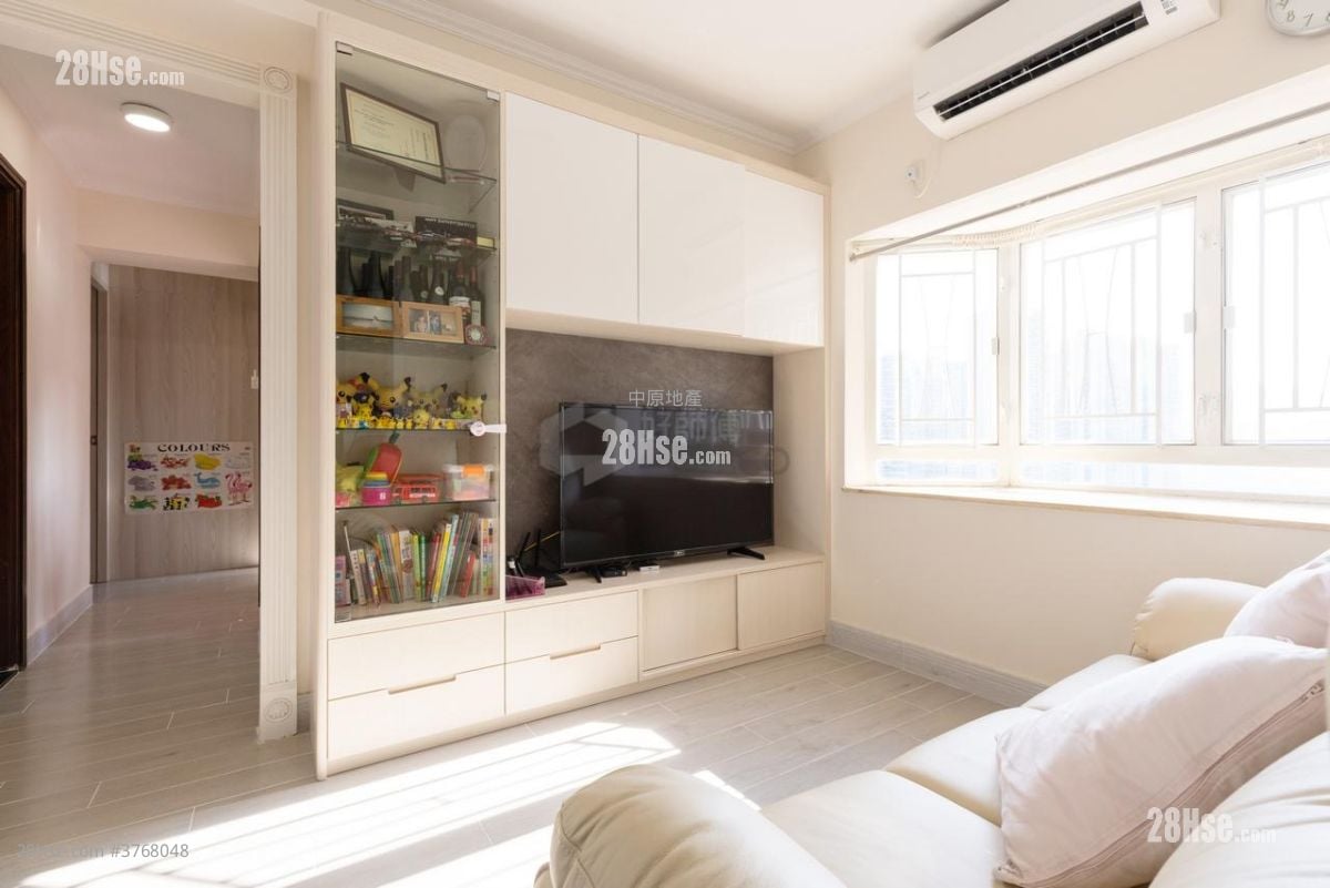 Waterside Plaza Sell 3 Bedrooms , 1 Bathroom 547 ft²