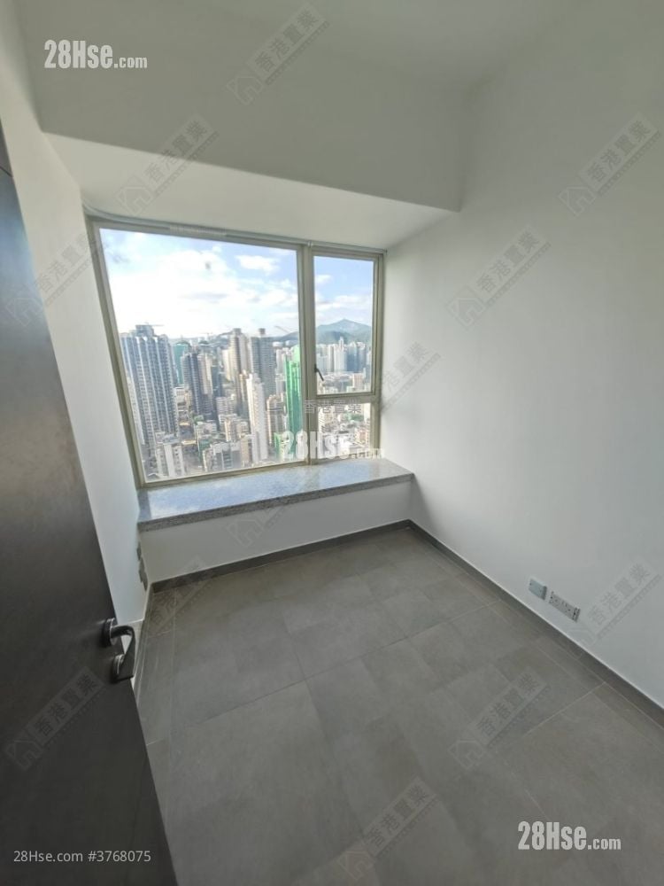 Shining Heights Sell 2 Bedrooms , 1 Bathroom 555 ft²