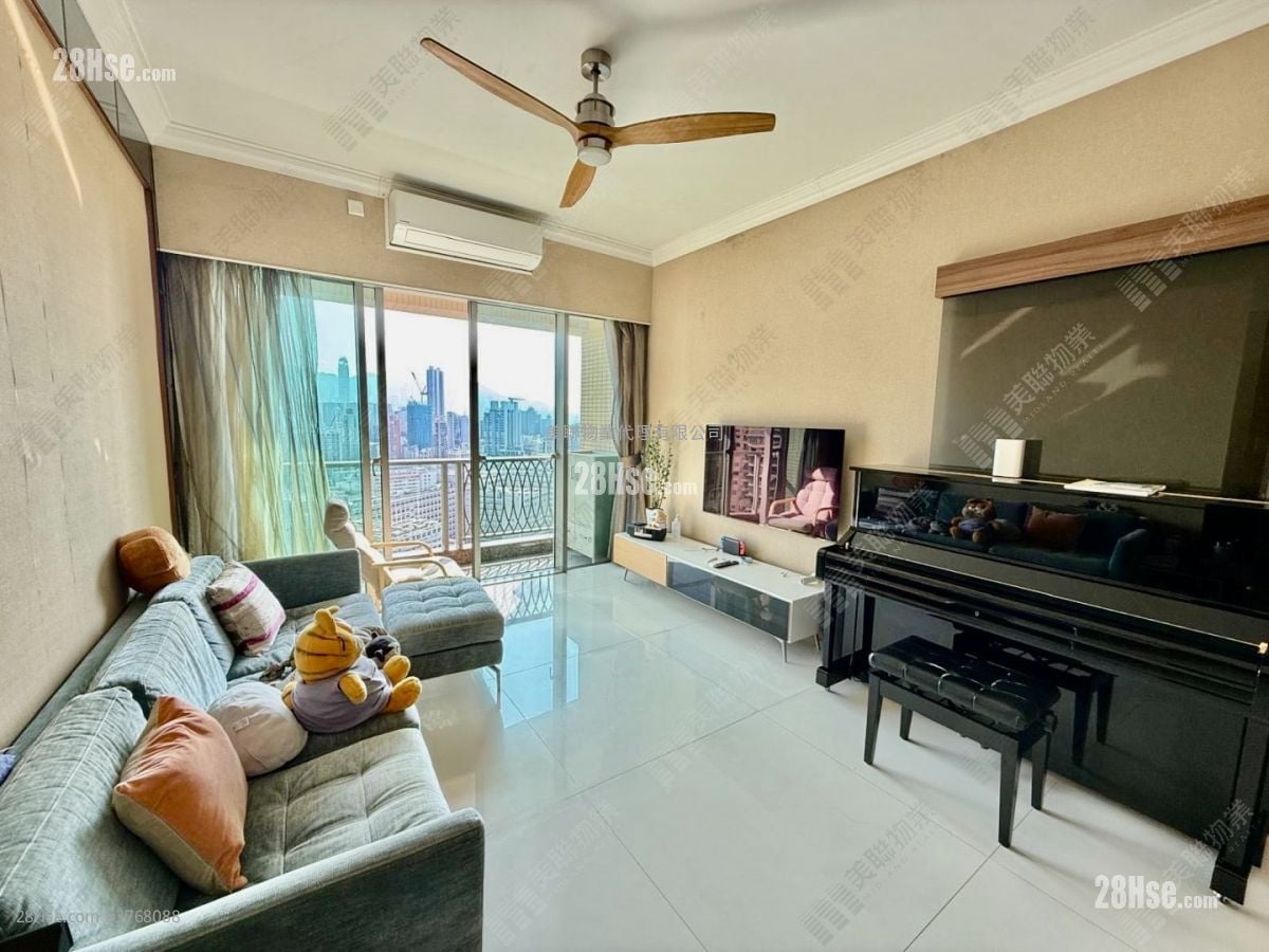 君颐峰 售盘 3 房 1,074 平方尺