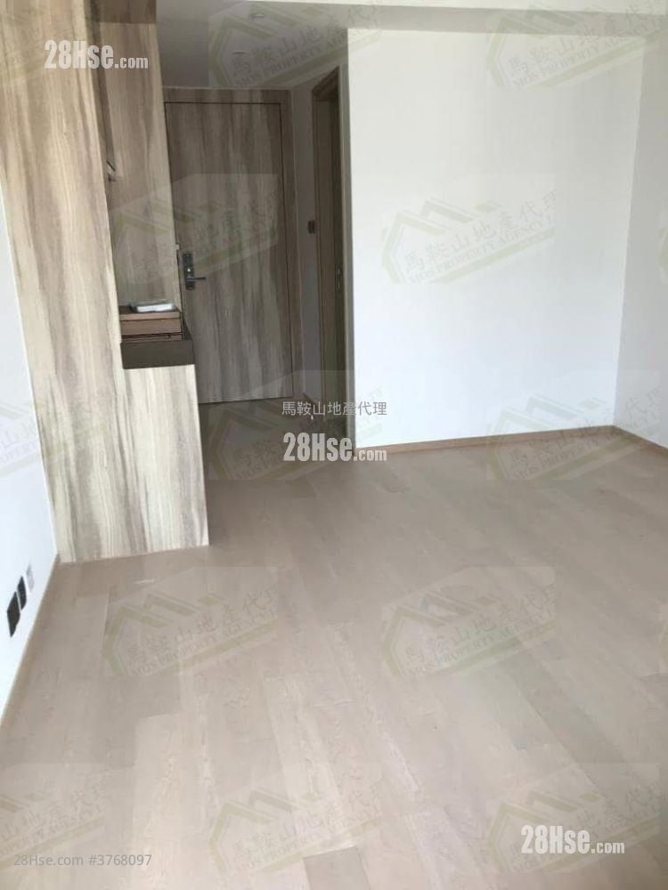 The.met.blossom Sell Studio 221 ft²