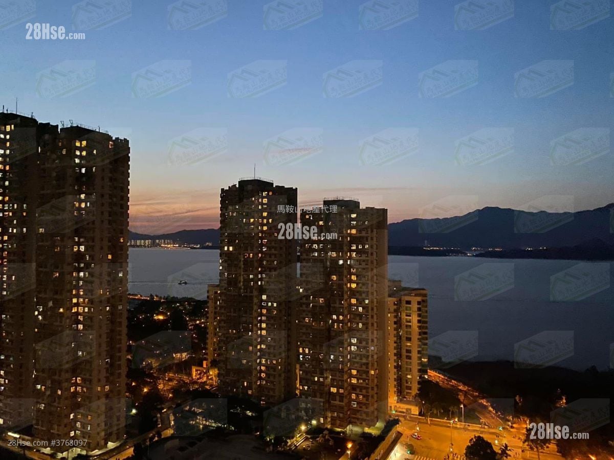 The.met.blossom Sell Studio 221 ft²