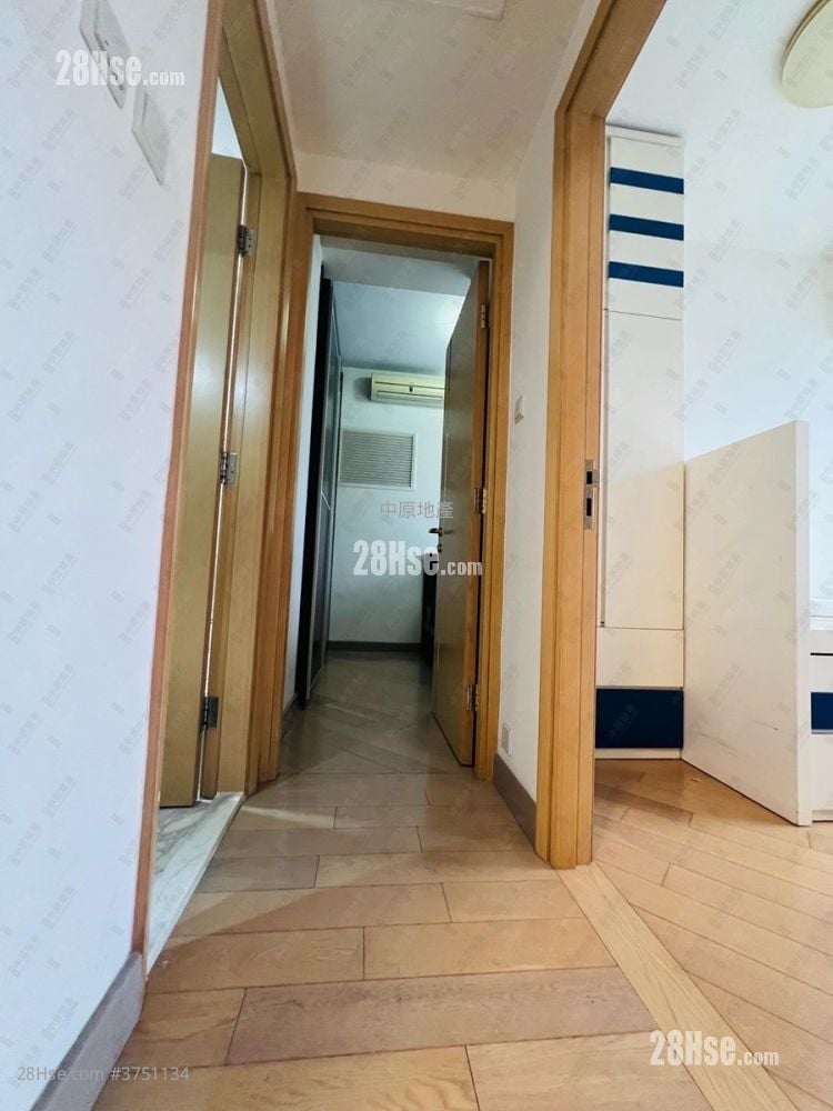 La Grove Sell 2 Bedrooms 511 ft²