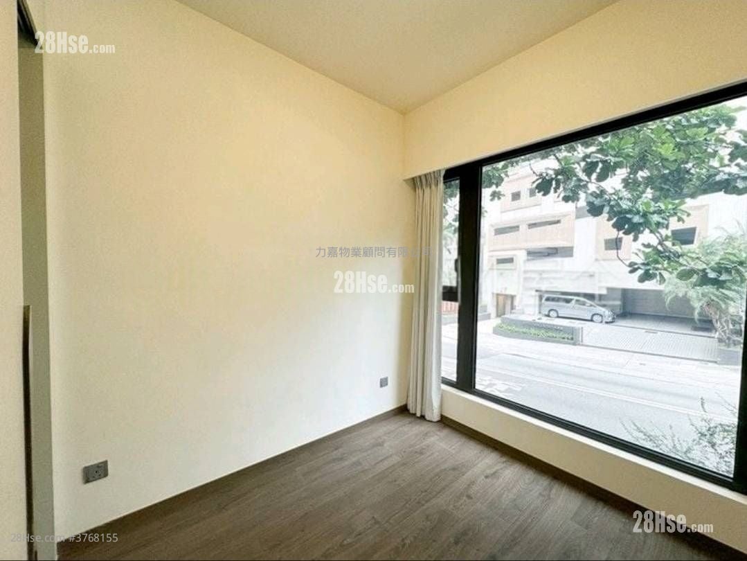 C.c. Lodge Sell 3 Bedrooms , 2 Bathrooms 1,026 ft²