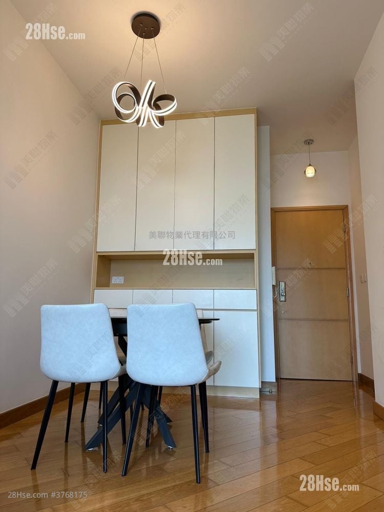 Harbour Green Sell 2 Bedrooms , 1 Bathroom 516 ft²