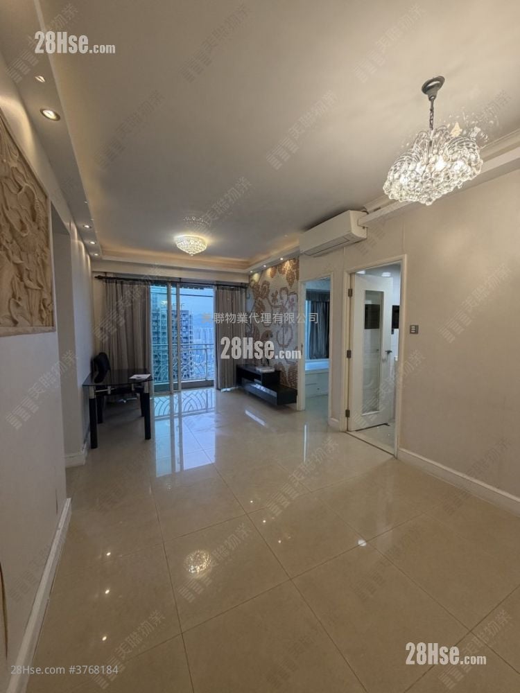 The Capitol Sell 4 Bedrooms , 2 Bathrooms 713 ft²