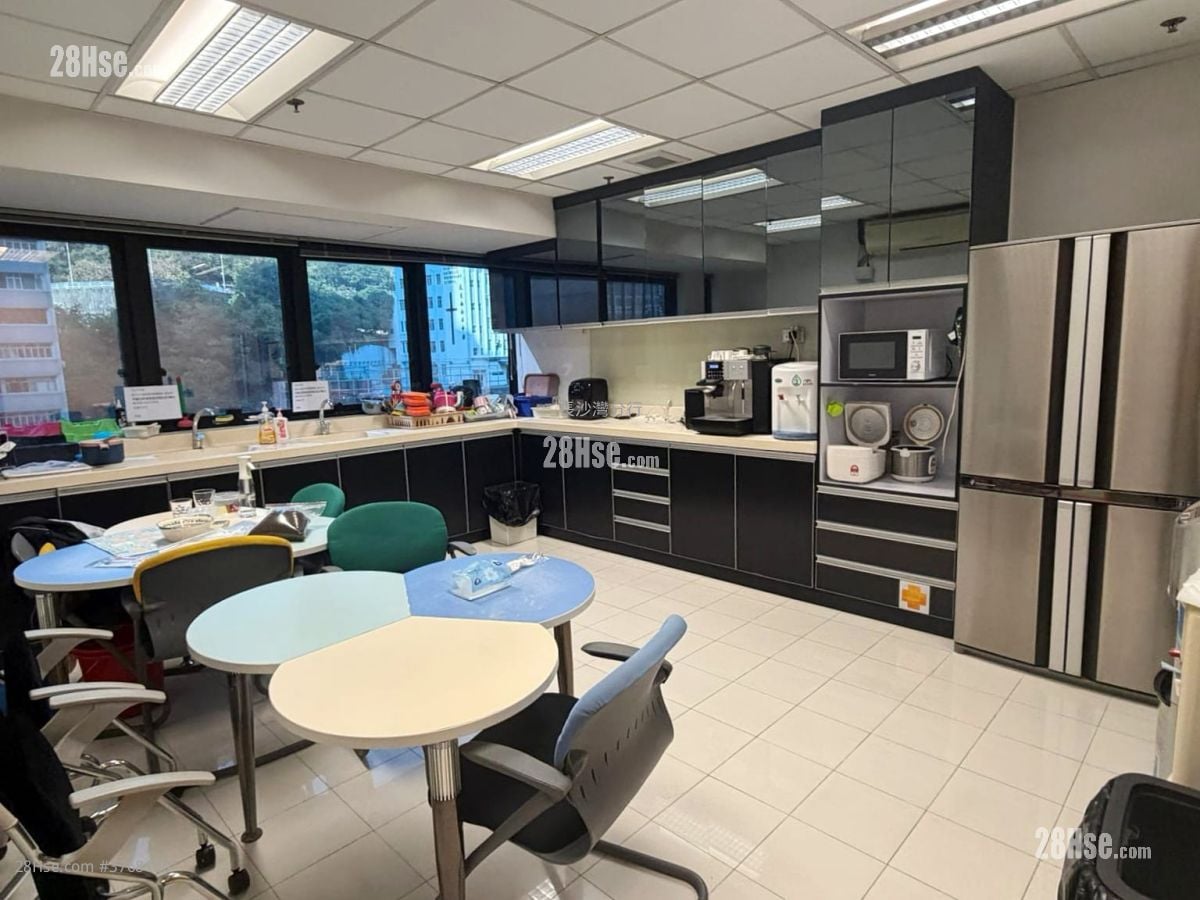 Peninsula Tower Sell 5+ Bedrooms