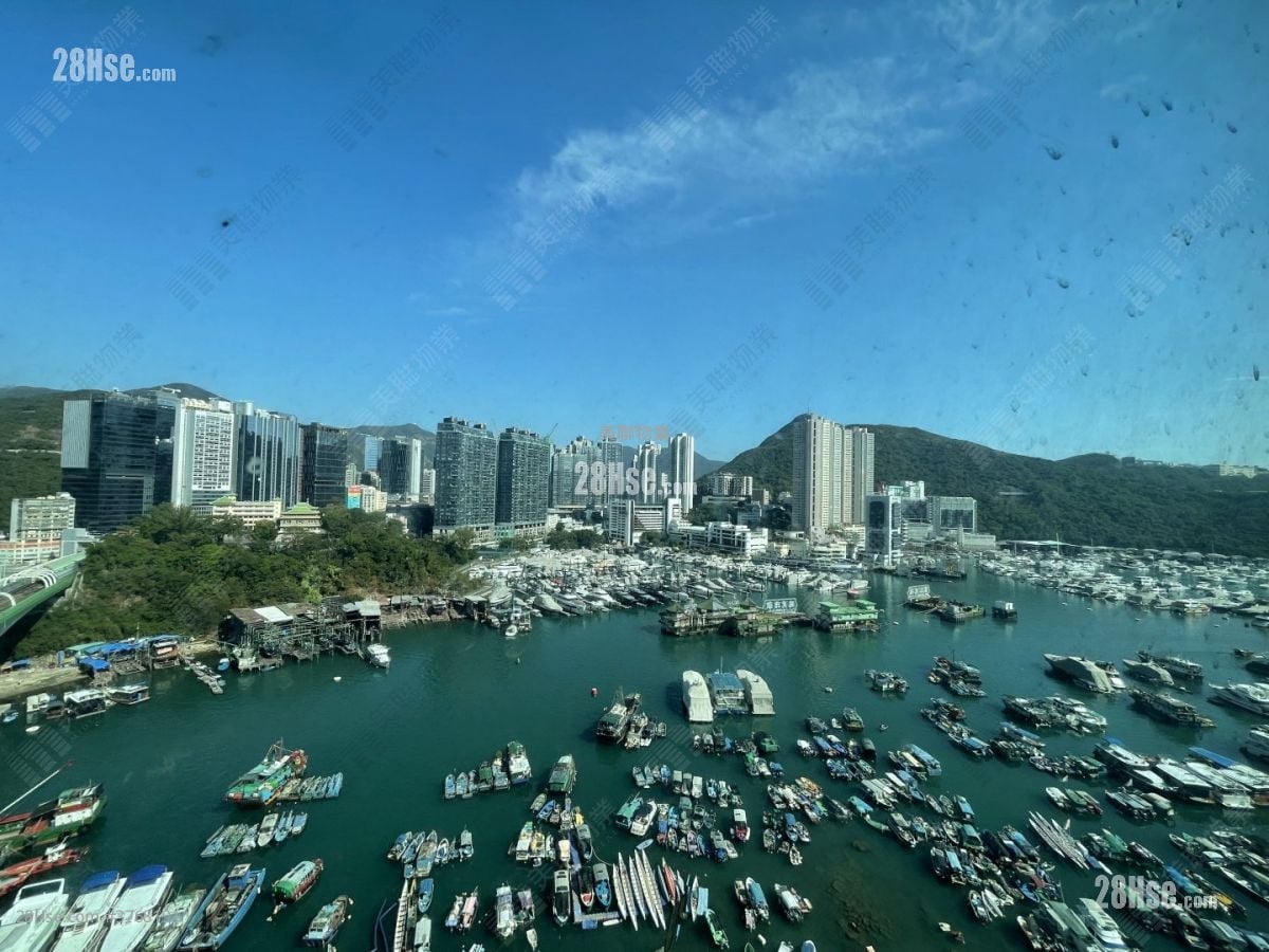 Sham Wan Towers Sell 3 Bedrooms 579 ft²