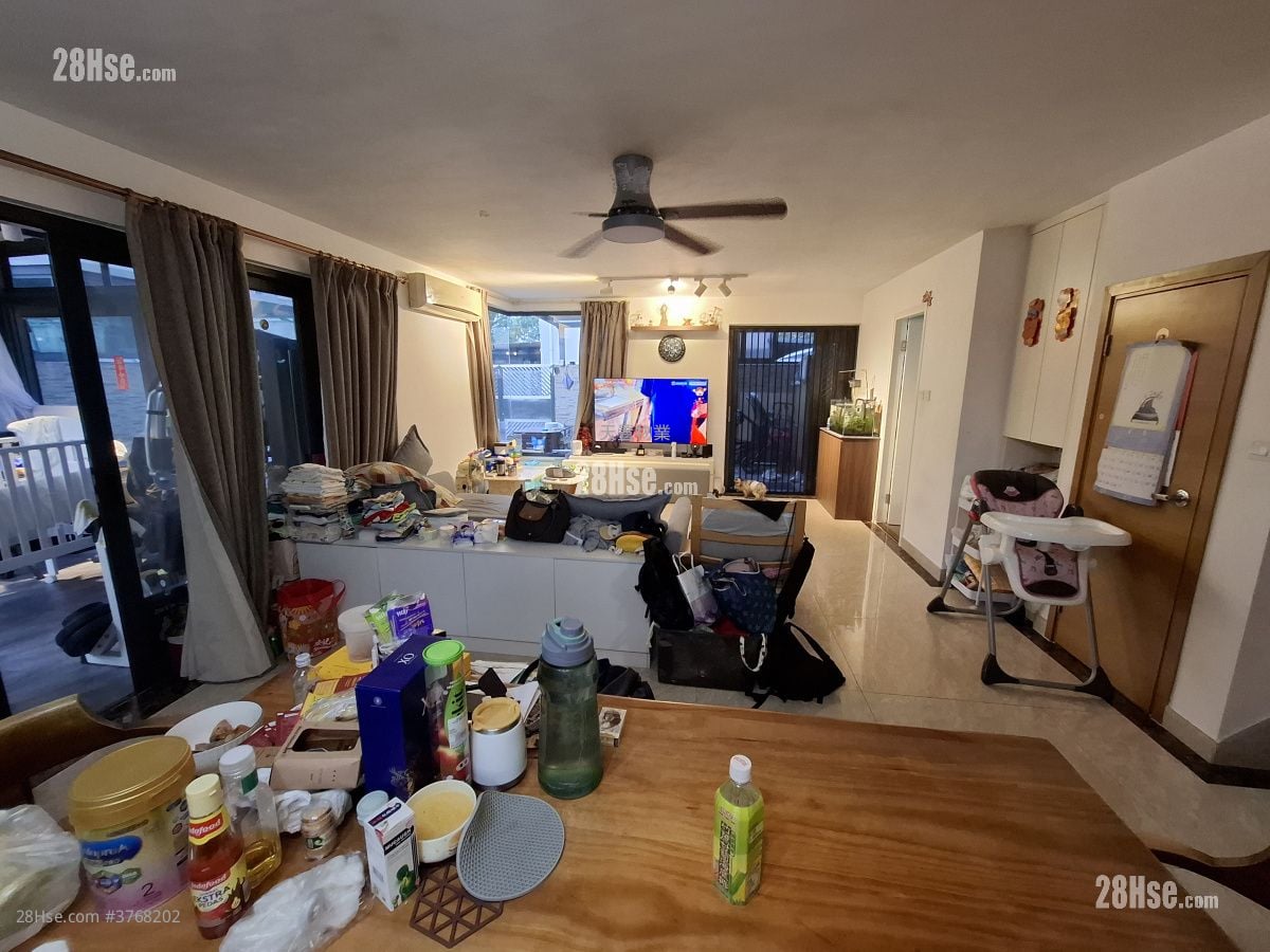 Sun Fung Wai Sell 5+ Bedrooms , 3 Bathrooms 1,400 ft²