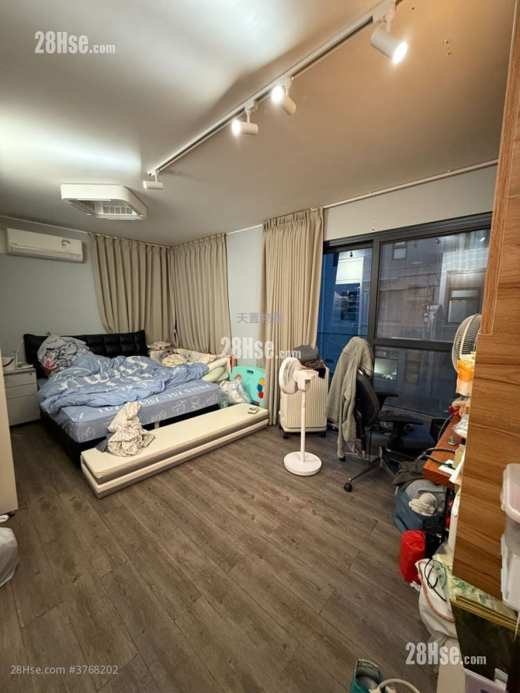 Sun Fung Wai Sell 5+ Bedrooms , 3 Bathrooms 1,400 ft²