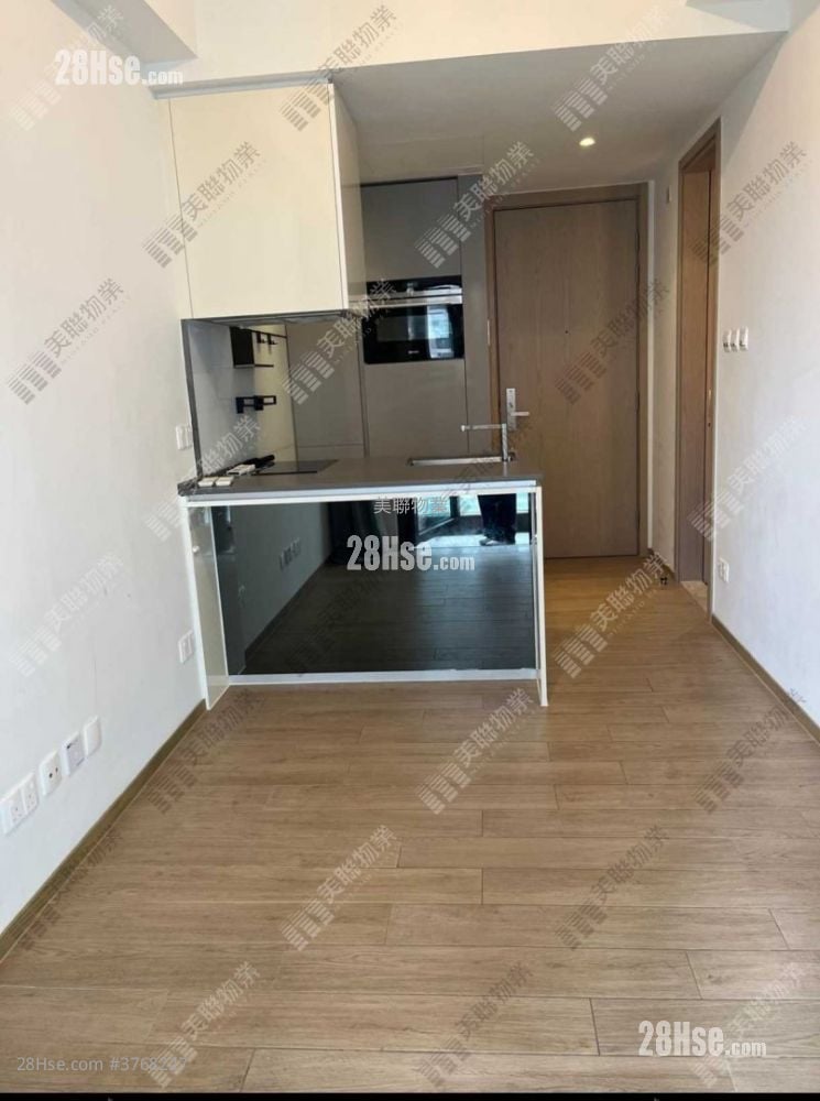 LP6 售盘 1 房 , 1 浴室 305 平方尺