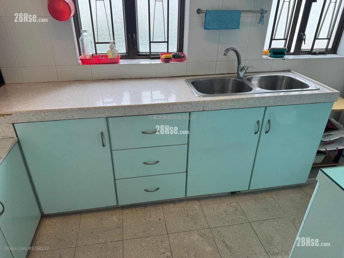 美丽邨 售盘 3 房 , 2 浴室 871 平方尺