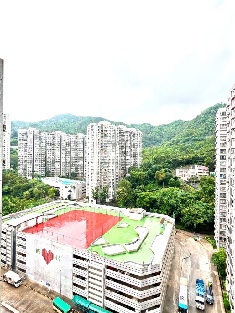 Hong Kong Garden Sell 561 ft²