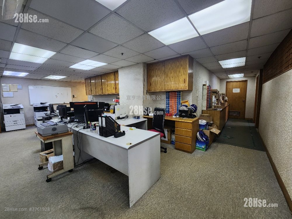 环球工厦 7233建尺 半写半仓 售1300万