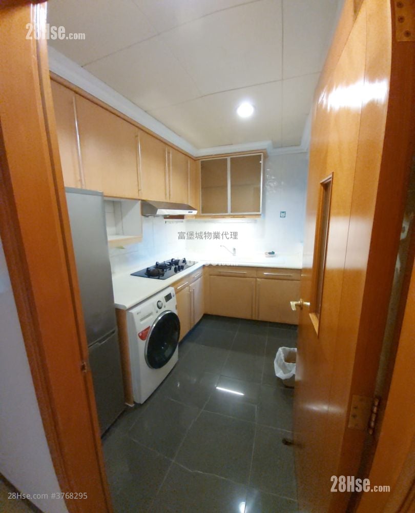 Castello Rental 2 Bedrooms , 1 Bathroom 547 ft²