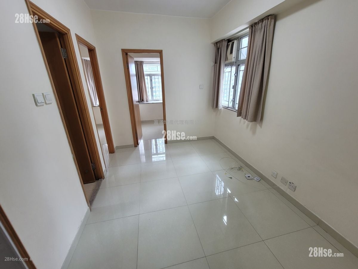 Fortune Centre Sell 2 Bedrooms , 1 Bathroom
