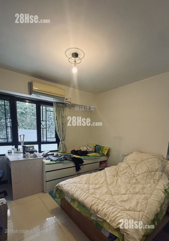 Lung Tang Court Sell 4 Bedrooms , 3 Bathrooms 1,943 ft²