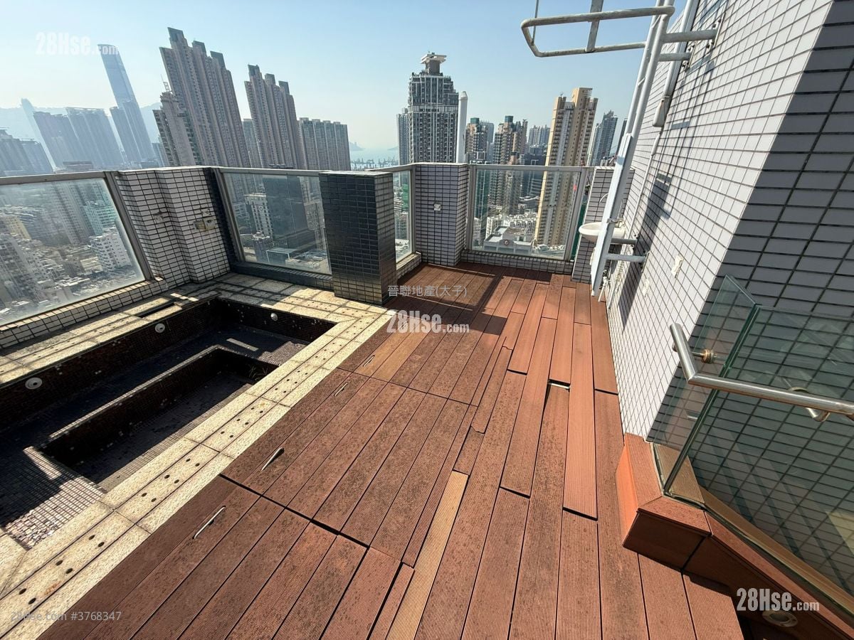 Cite 33 Sell 3 Bedrooms , 3 Bathrooms 1,232 ft²