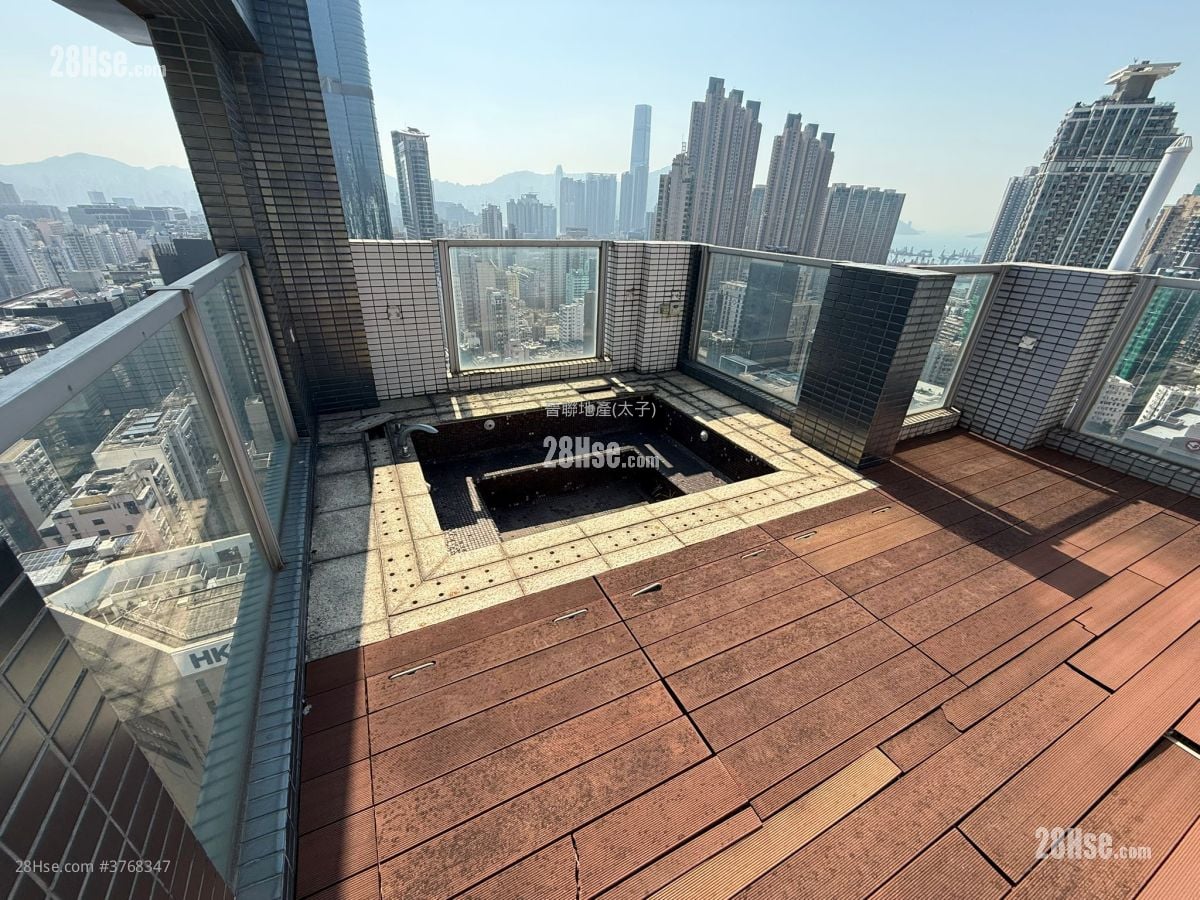 Cite 33 Sell 3 Bedrooms , 3 Bathrooms 1,232 ft²