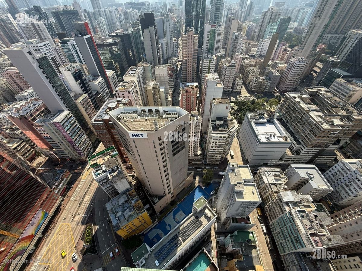 Cite 33 Sell 3 Bedrooms , 3 Bathrooms 1,232 ft²