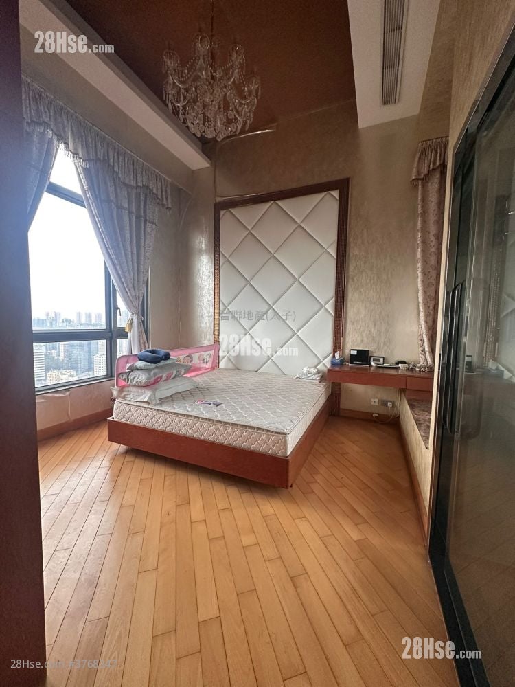 Cite 33 Sell 3 Bedrooms , 3 Bathrooms 1,232 ft²