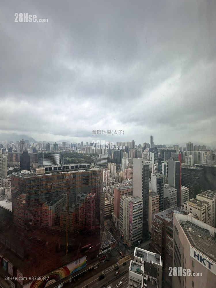 Cite 33 Sell 3 Bedrooms , 3 Bathrooms 1,232 ft²