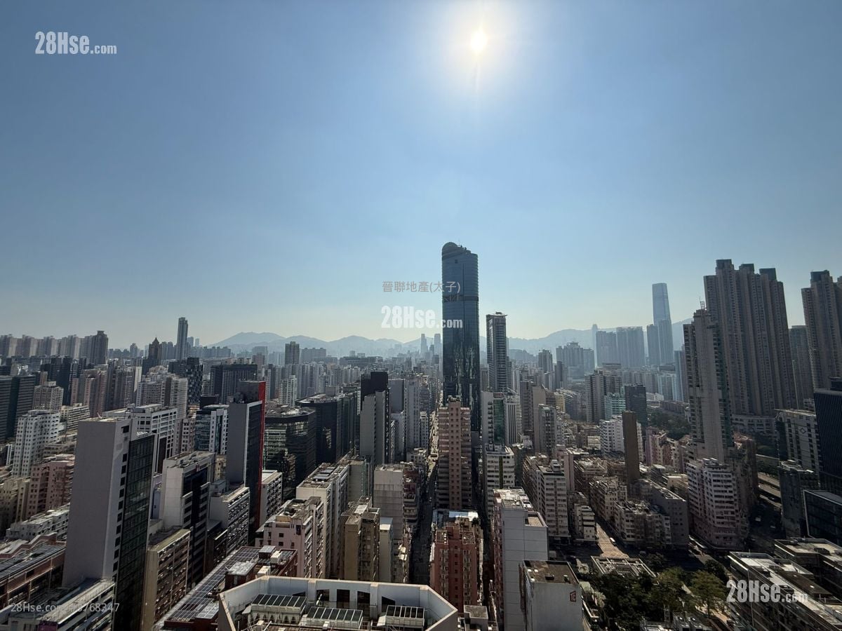 Cite 33 Sell 3 Bedrooms , 3 Bathrooms 1,232 ft²