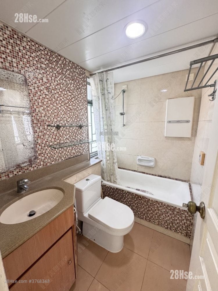 月海湾 售盘 2 房 , 1 浴室 400 平方尺