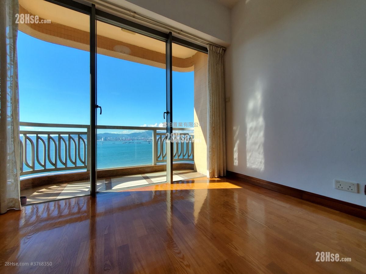 Mount Davis Sell 3 Bedrooms , 2 Bathrooms 813 ft²