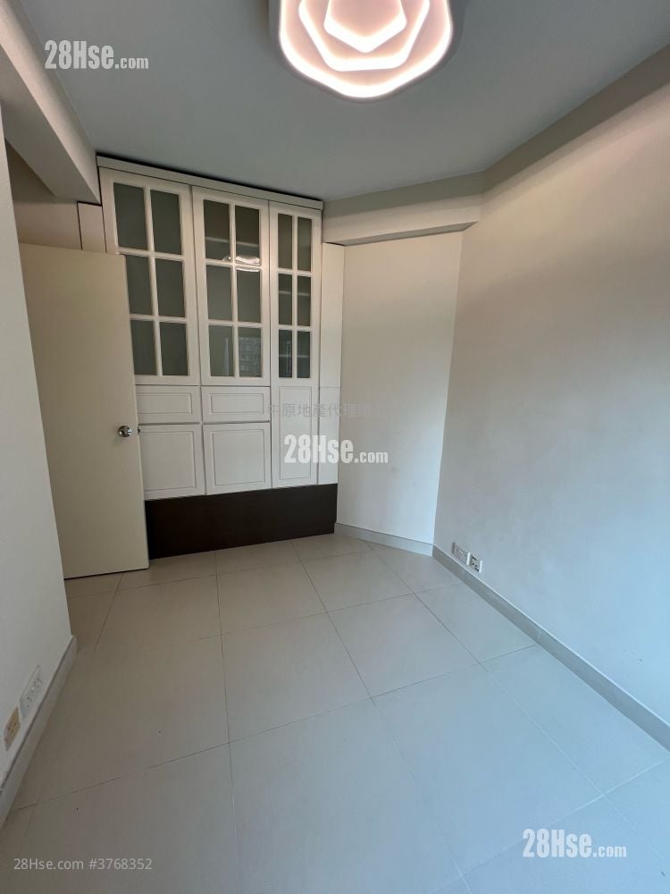 Greenery Place Sell 2 Bedrooms , 1 Bathroom 441 ft²