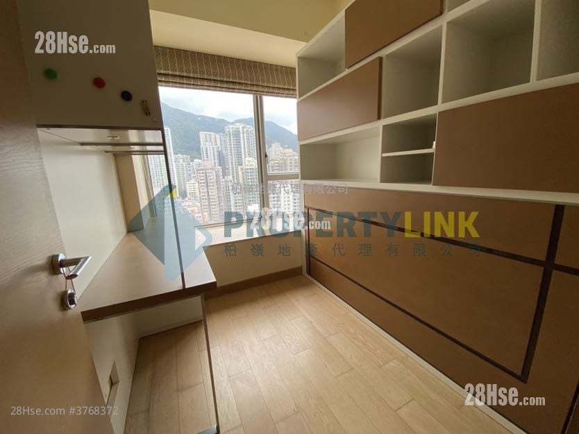 Island Crest Sell 3 Bedrooms , 2 Bathrooms 807 ft²