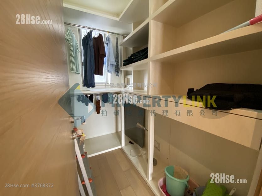 Island Crest Sell 3 Bedrooms , 2 Bathrooms 807 ft²