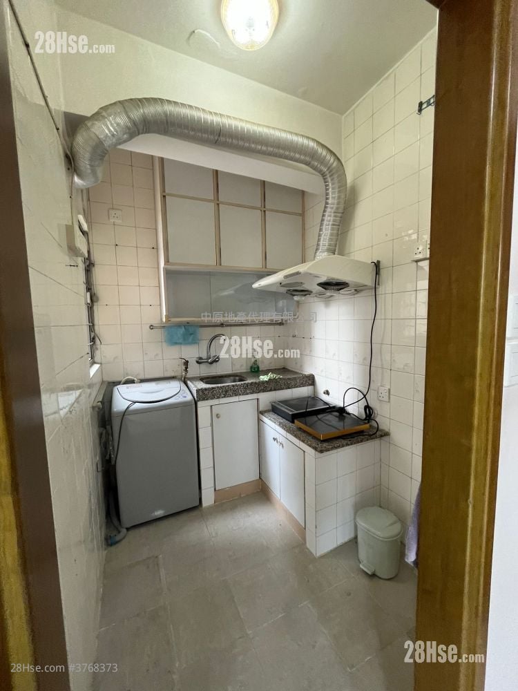 Tsing Yi Garden Sell 2 Bedrooms , 1 Bathroom 343 ft²