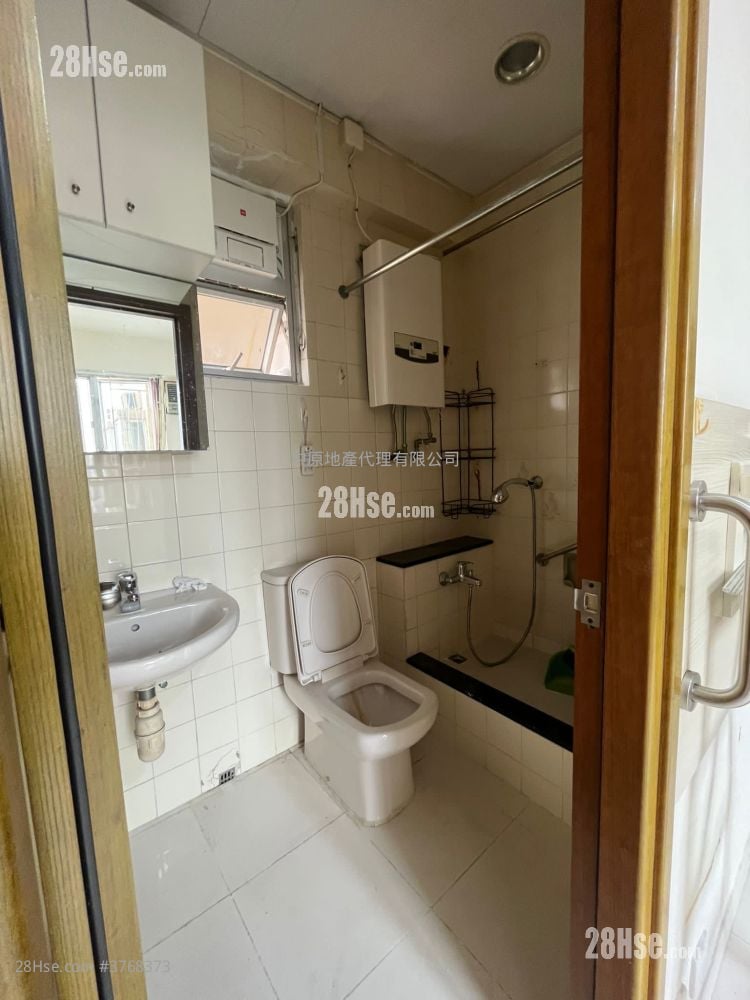 Tsing Yi Garden Sell 2 Bedrooms , 1 Bathroom 343 ft²