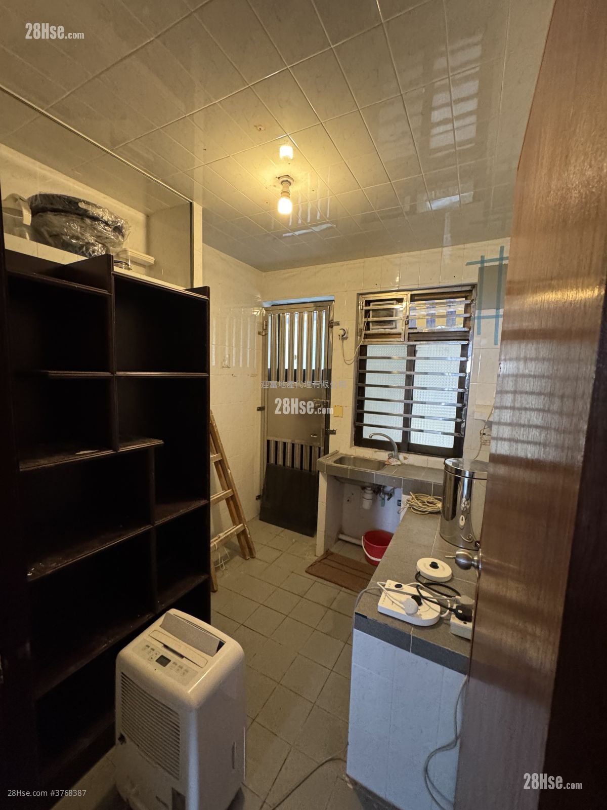 相思湾 售盘 3 房 , 1 浴室 630 平方尺