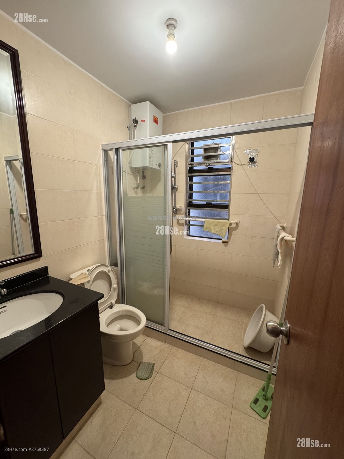 相思湾 售盘 3 房 , 1 浴室 630 平方尺