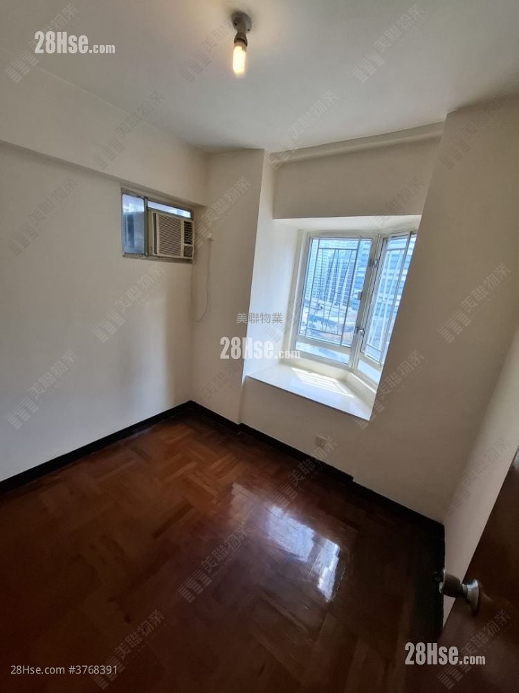 New Kwai Fong Gardens Sell 2 Bedrooms , 1 Bathroom 415 ft²