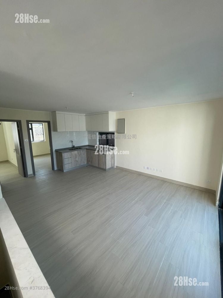 村屋 售盘 2 房 , 1 浴室 600 平方尺