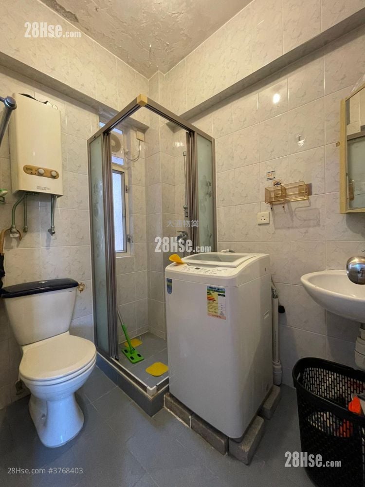 Metro Mansion Sell 2 Bedrooms , 1 Bathroom 313 ft²