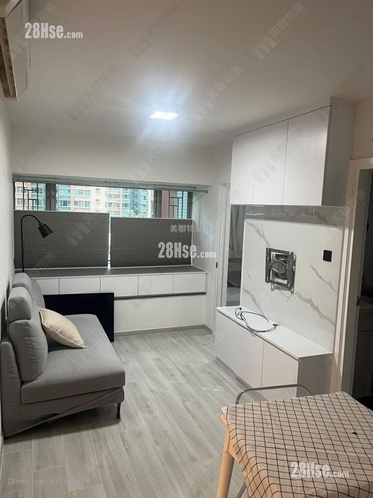 Park Central Sell 2 Bedrooms , 1 Bathroom 384 ft²