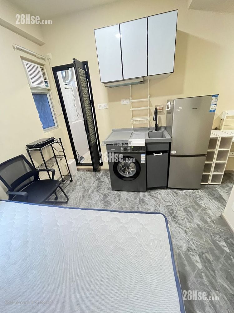 Sun Hing Building Rental Studio , 1 Bathroom 180 ft²