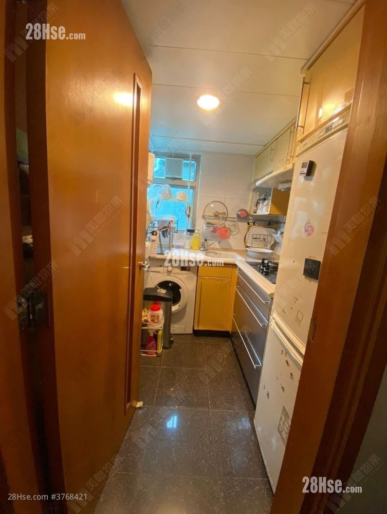 Park Central Sell 2 Bedrooms , 1 Bathroom 465 ft²