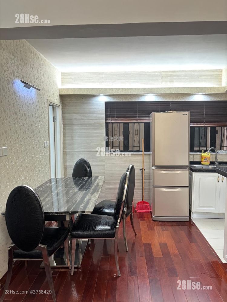 Man Ying Building Rental 3 Bedrooms , 2 Bathrooms 665 ft²