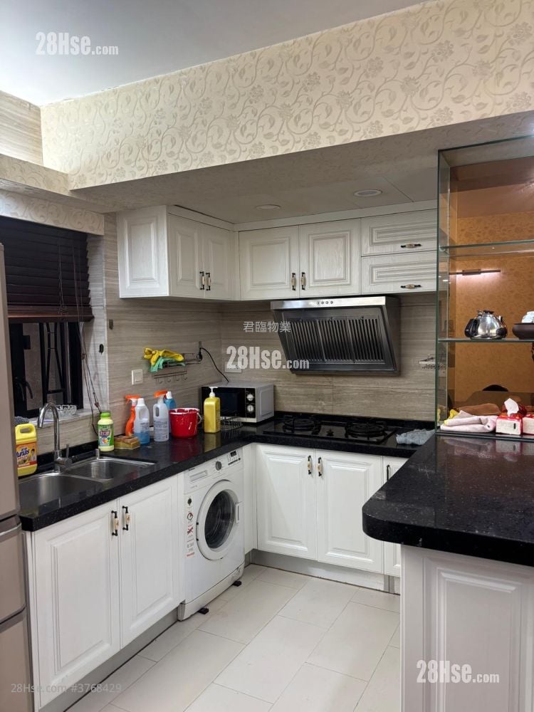 Man Ying Building Rental 3 Bedrooms , 2 Bathrooms 665 ft²