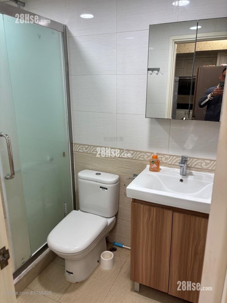 Man Ying Building Rental 3 Bedrooms , 2 Bathrooms 665 ft²
