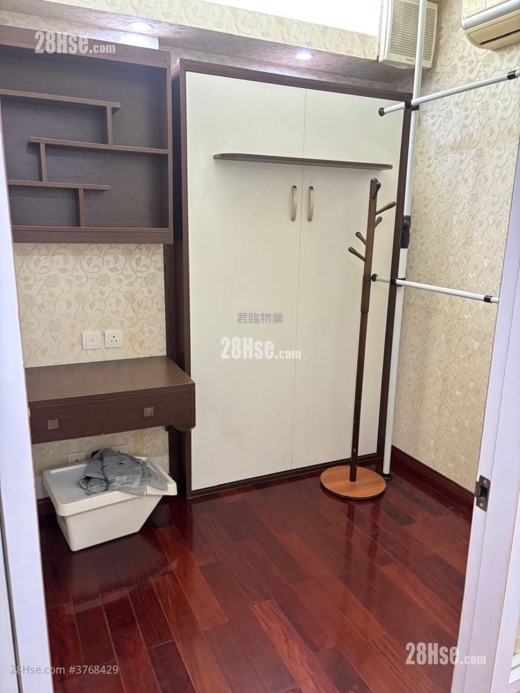 Man Ying Building Rental 3 Bedrooms , 2 Bathrooms 665 ft²