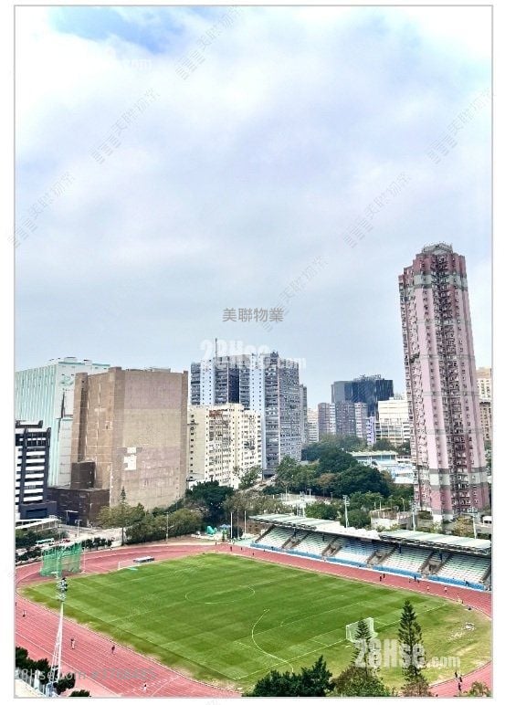 Kwai Chung Plaza Sell 3 Bedrooms , 1 Bathroom 516 ft²